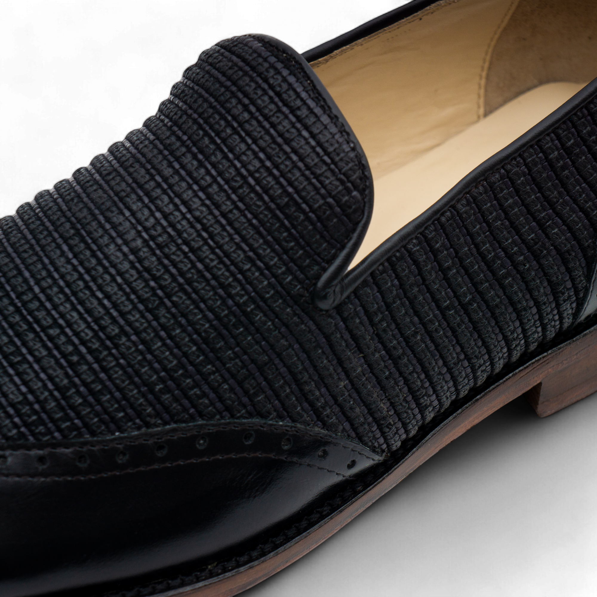 Le Mogador Moroccan Loafer – En cuir lisse + Raphia Noir