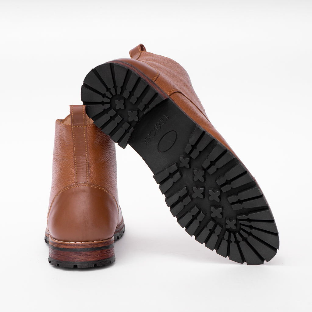 The Yugurten Boot – Cuir Grainé Tabac