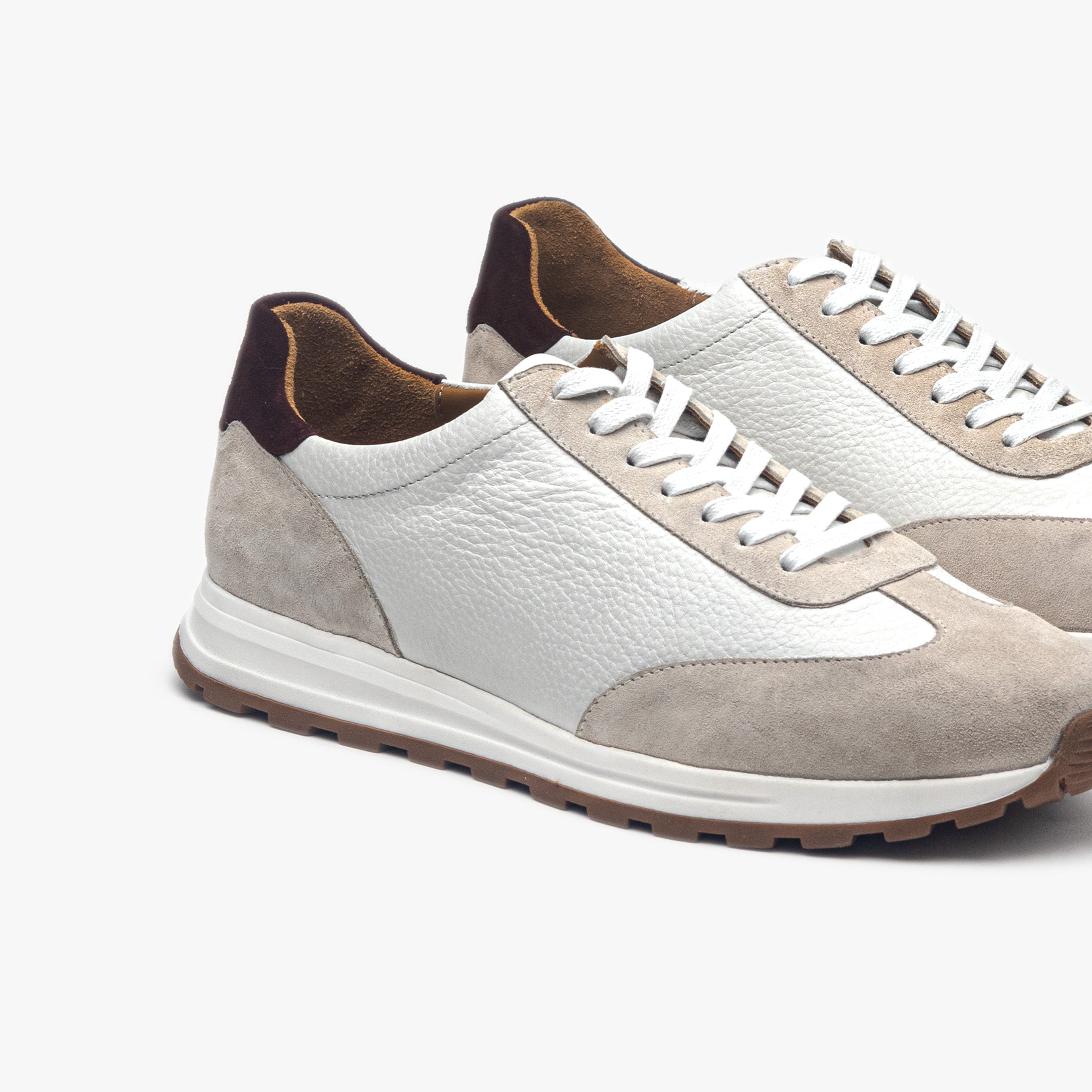 ANELLA TRAINER